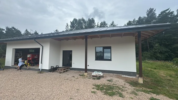 A mesma casa antes do arranjo exterior